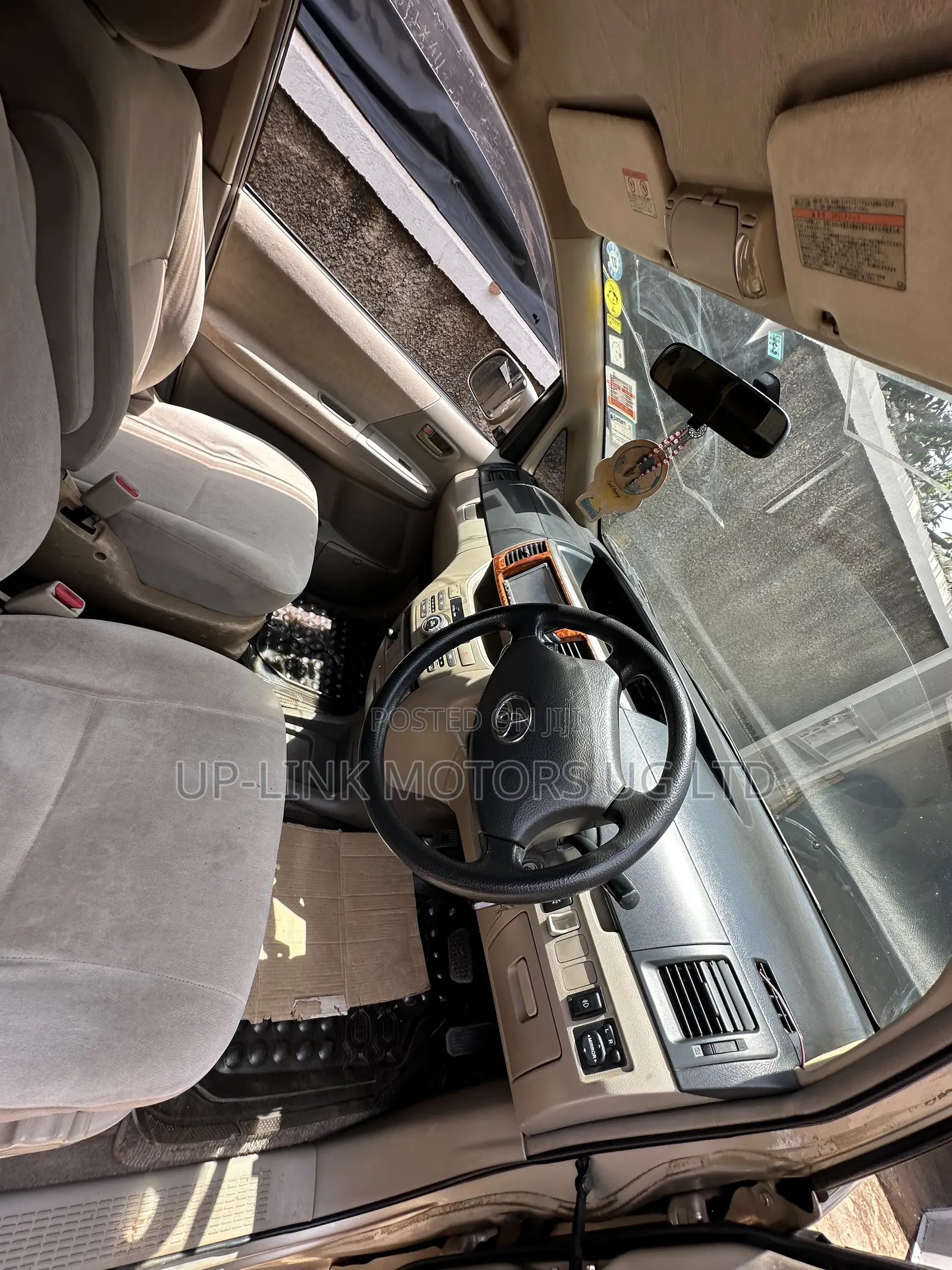 Toyota Noah 2004 Gold