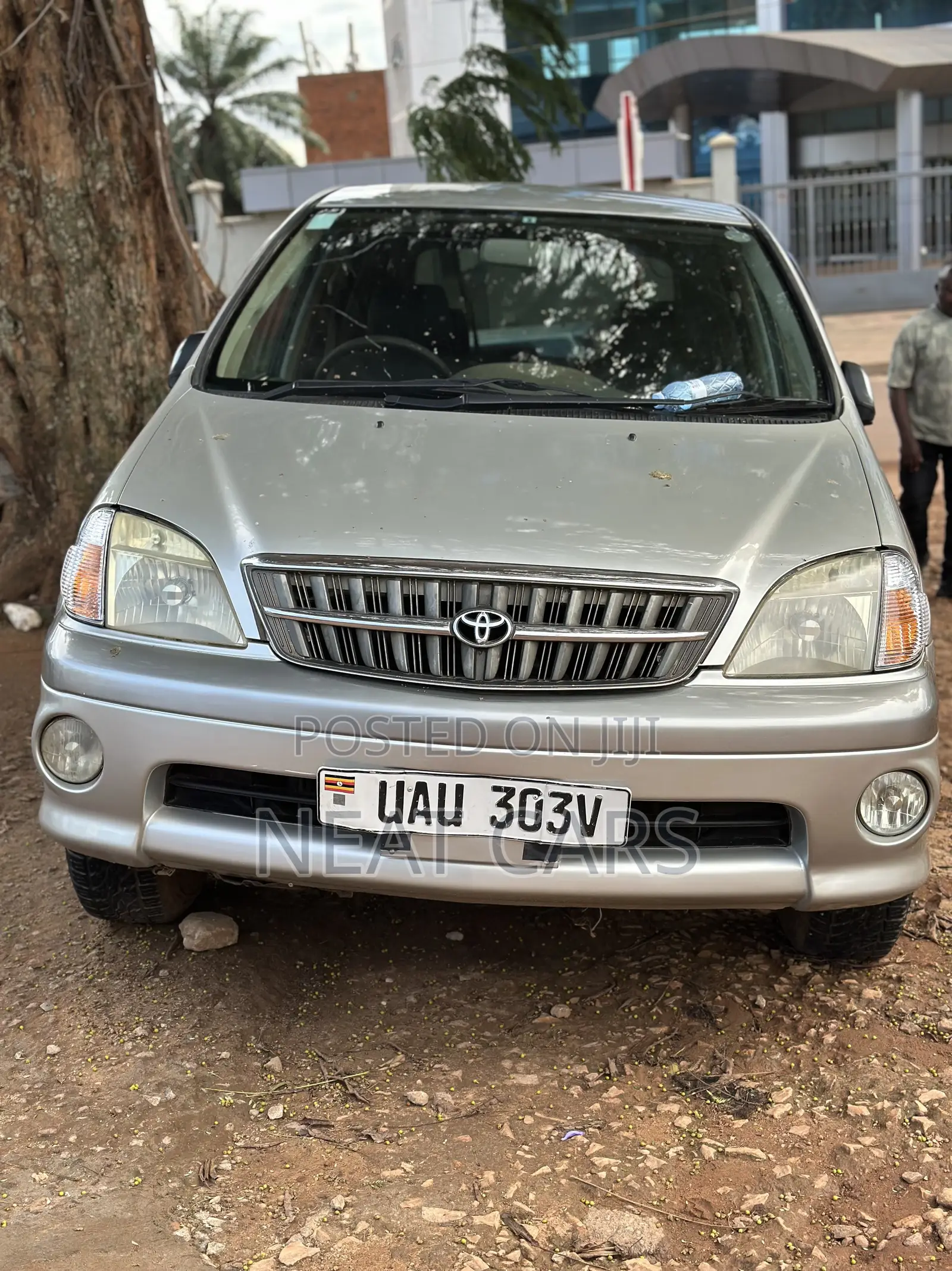 Toyota Nadia 2000 Silver