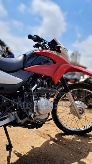 Honda XL 125 2014 Red