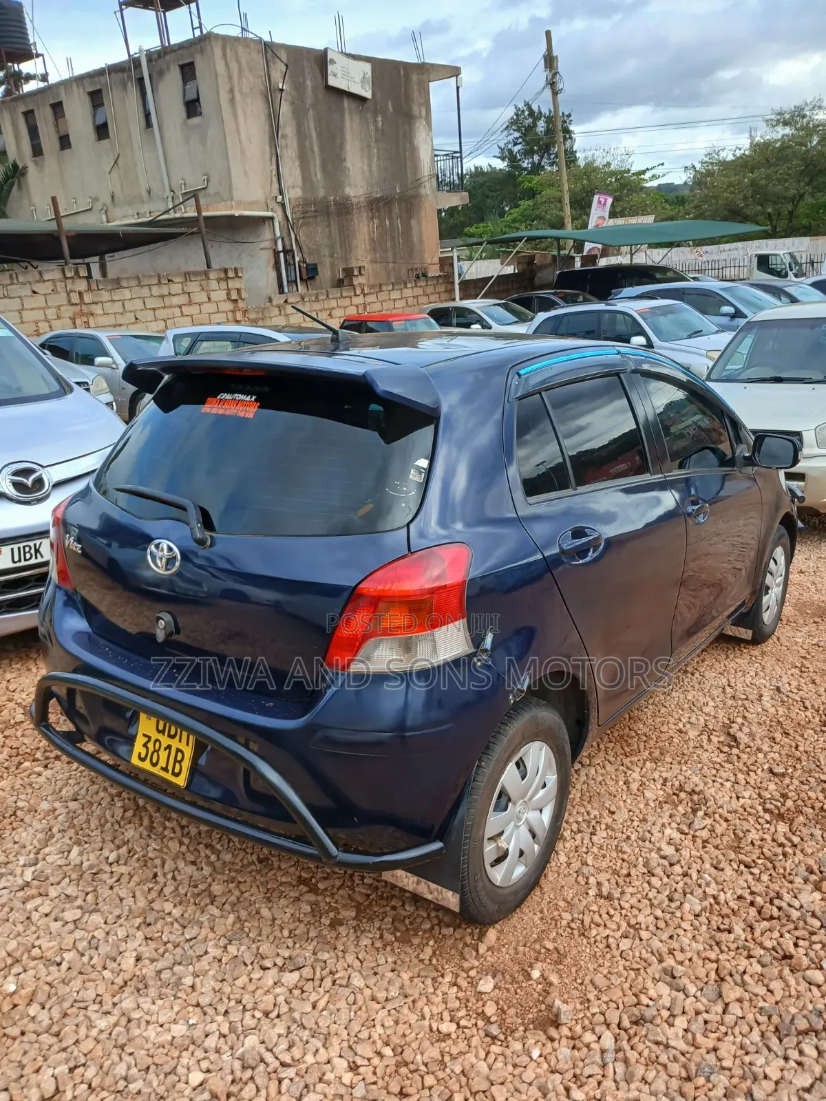 Toyota Vitz 1.3 AWD 5dr 2010 Blue