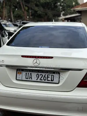 Mercedes-Benz E300 2009 White