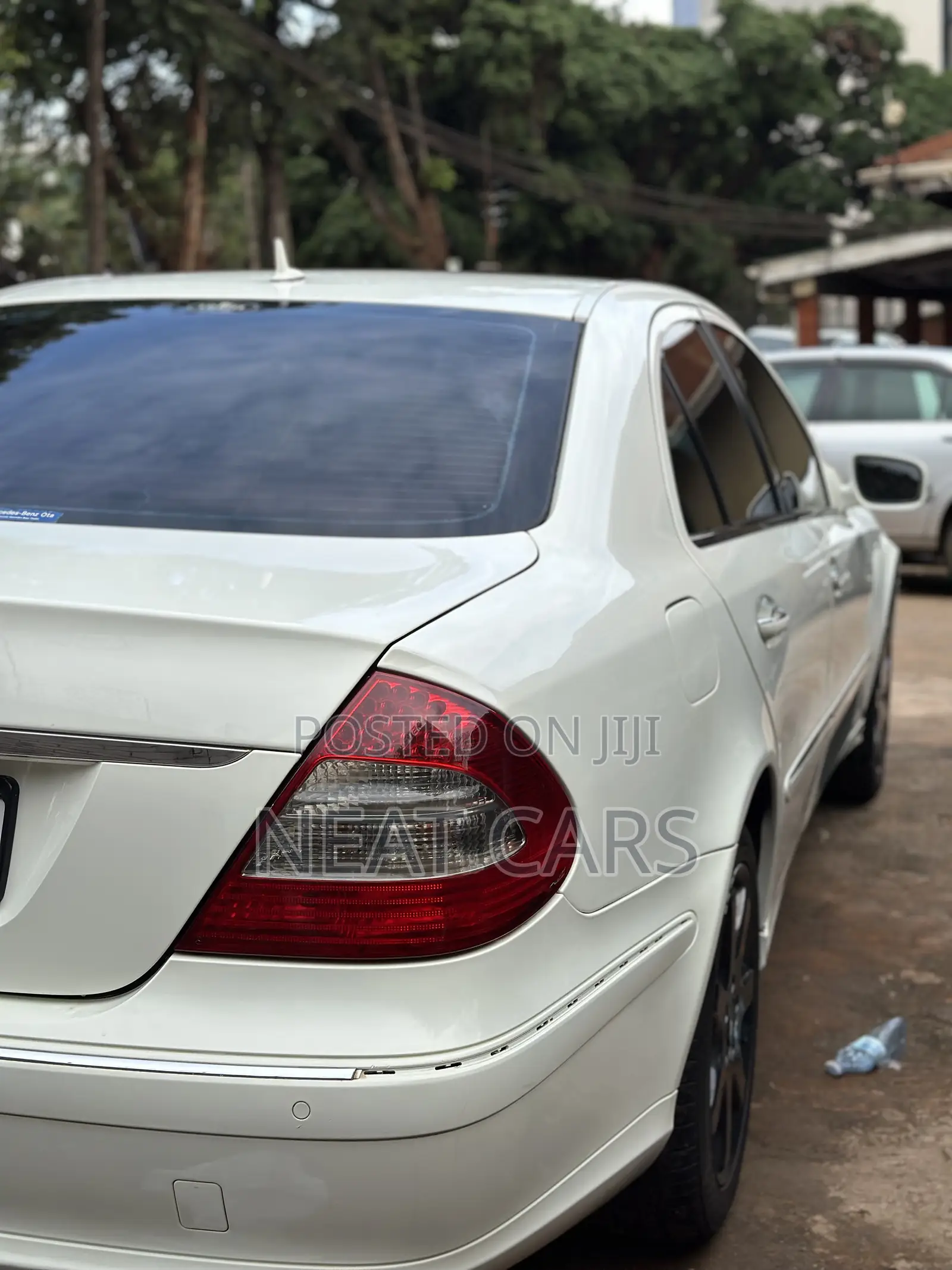 Mercedes-Benz E300 2009 White