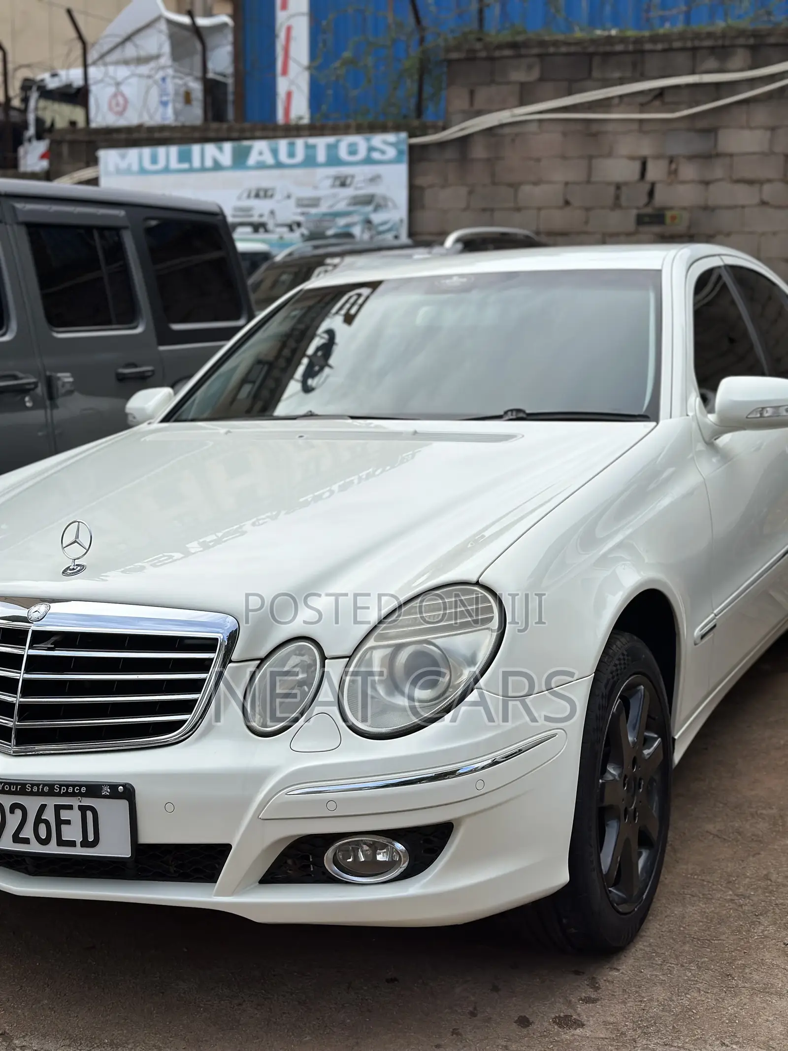 Mercedes-Benz E300 2009 White
