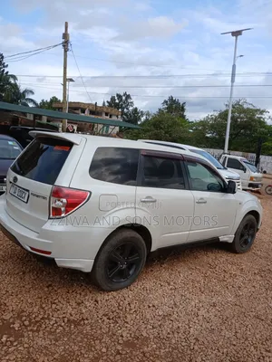 Subaru Forester 2.0D X 2009 White
