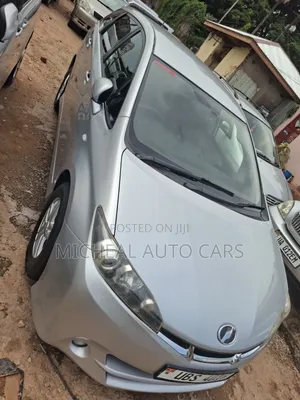 Toyota Wish 2010 Silver