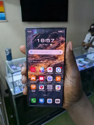 New Huawei Mate XT Ultimate Design 1 TB Black