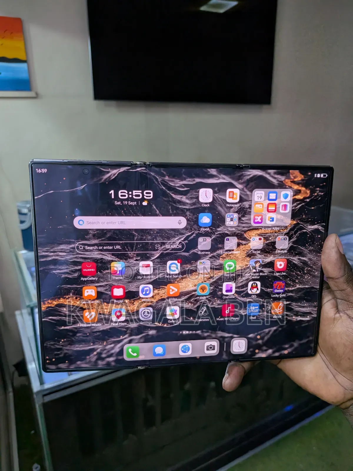 New Huawei Mate XT Ultimate Design 1 TB Black