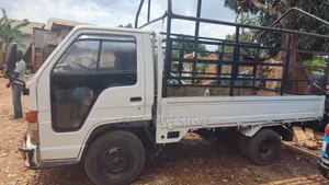 Isuzu Elfu