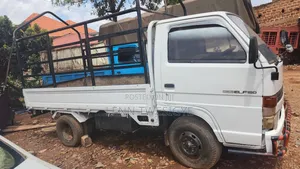 Isuzu Elfu