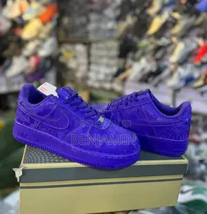 Shoe Center