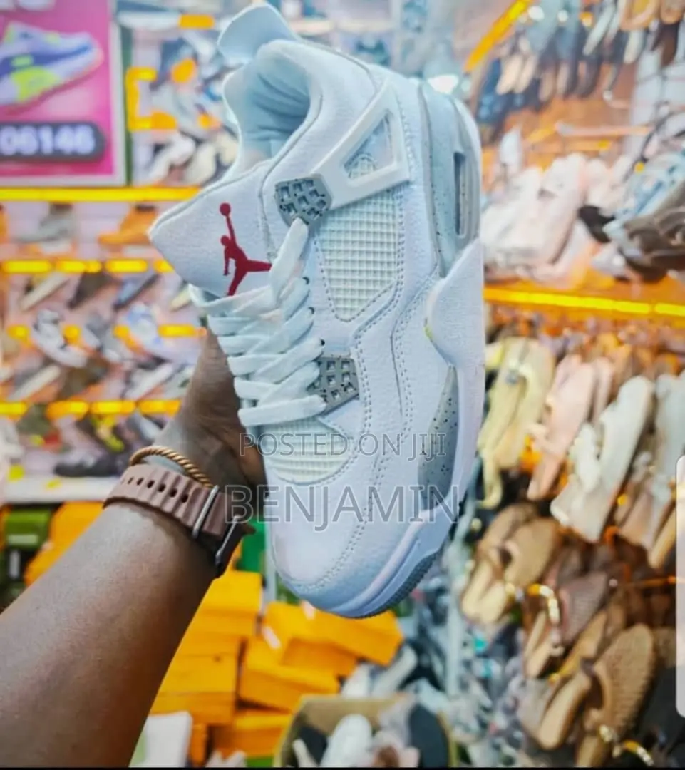 The Best Sneaker Plug