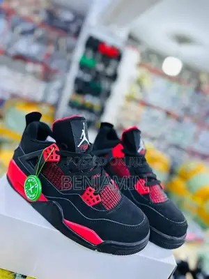 The Best Sneaker Plug