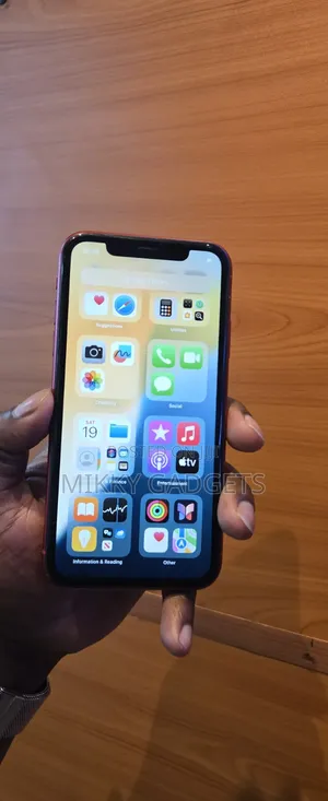 Apple iPhone XR 64 GB Red
