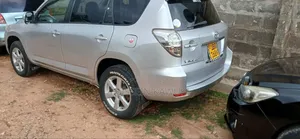 Toyota Vanguard 2009 Silver