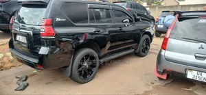 Toyota Land Cruiser Prado 2017 Black