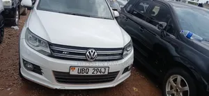 Volkswagen Tiguan 2011 White