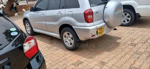 Toyota RAV4 Automatic 2000 Silver