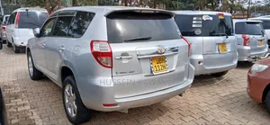 Toyota Vanguard 2008 Silver