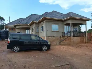 7bdrm House in Division A for sale