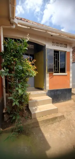 2bdrm House in Division A for sale