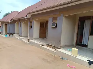 10bdrm Duplex in Division A for sale