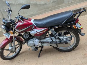 TVS HLX 125 2023 Red