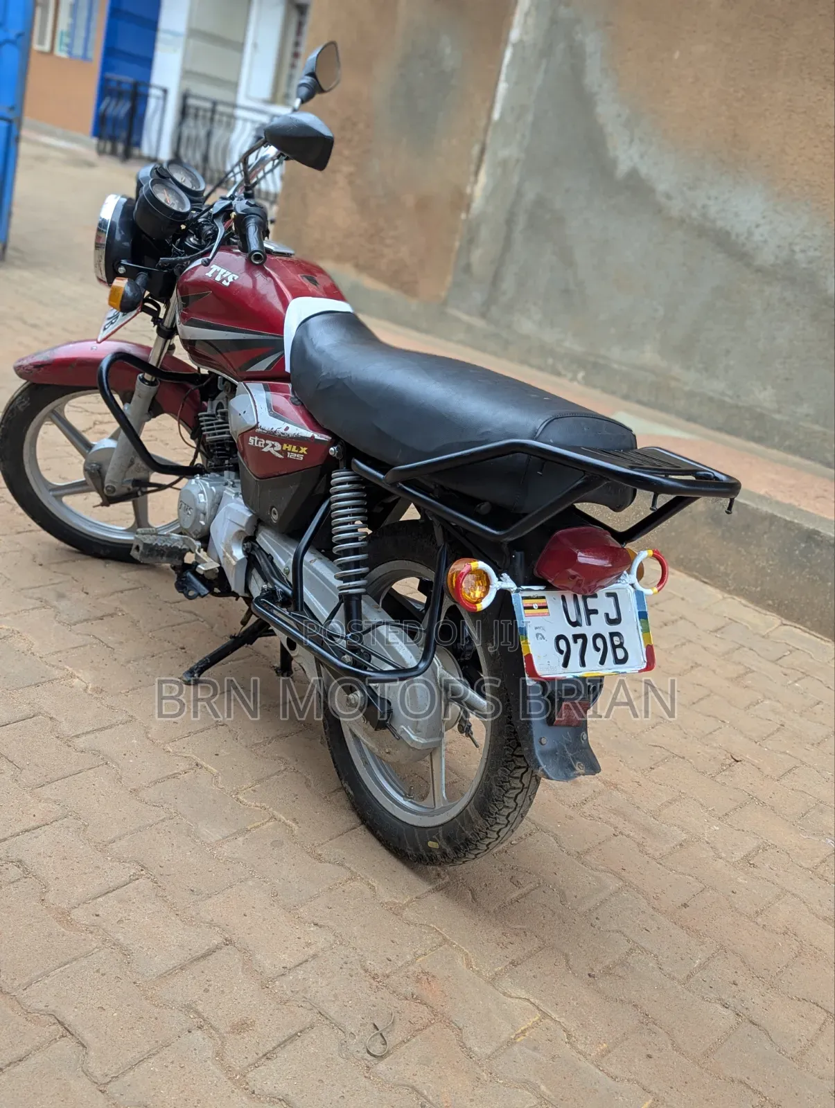 TVS HLX 125 2023 Red