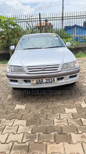Toyota Premio 2002 Silver