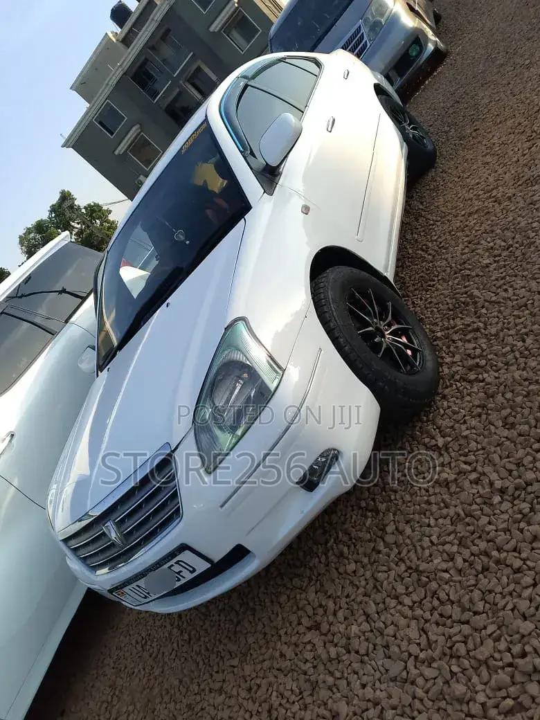 Toyota Premio 2005 White
