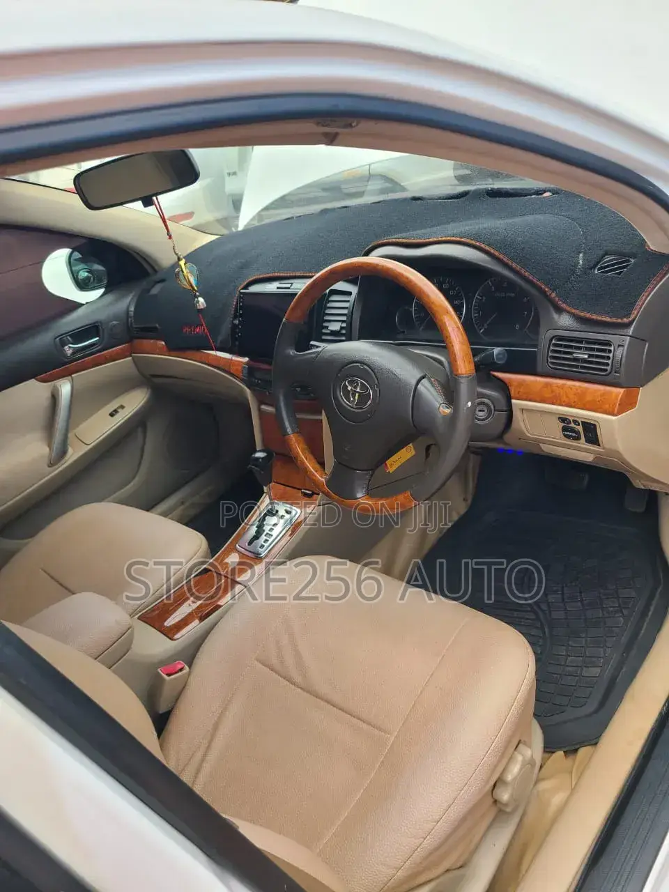 Toyota Premio 2005 White