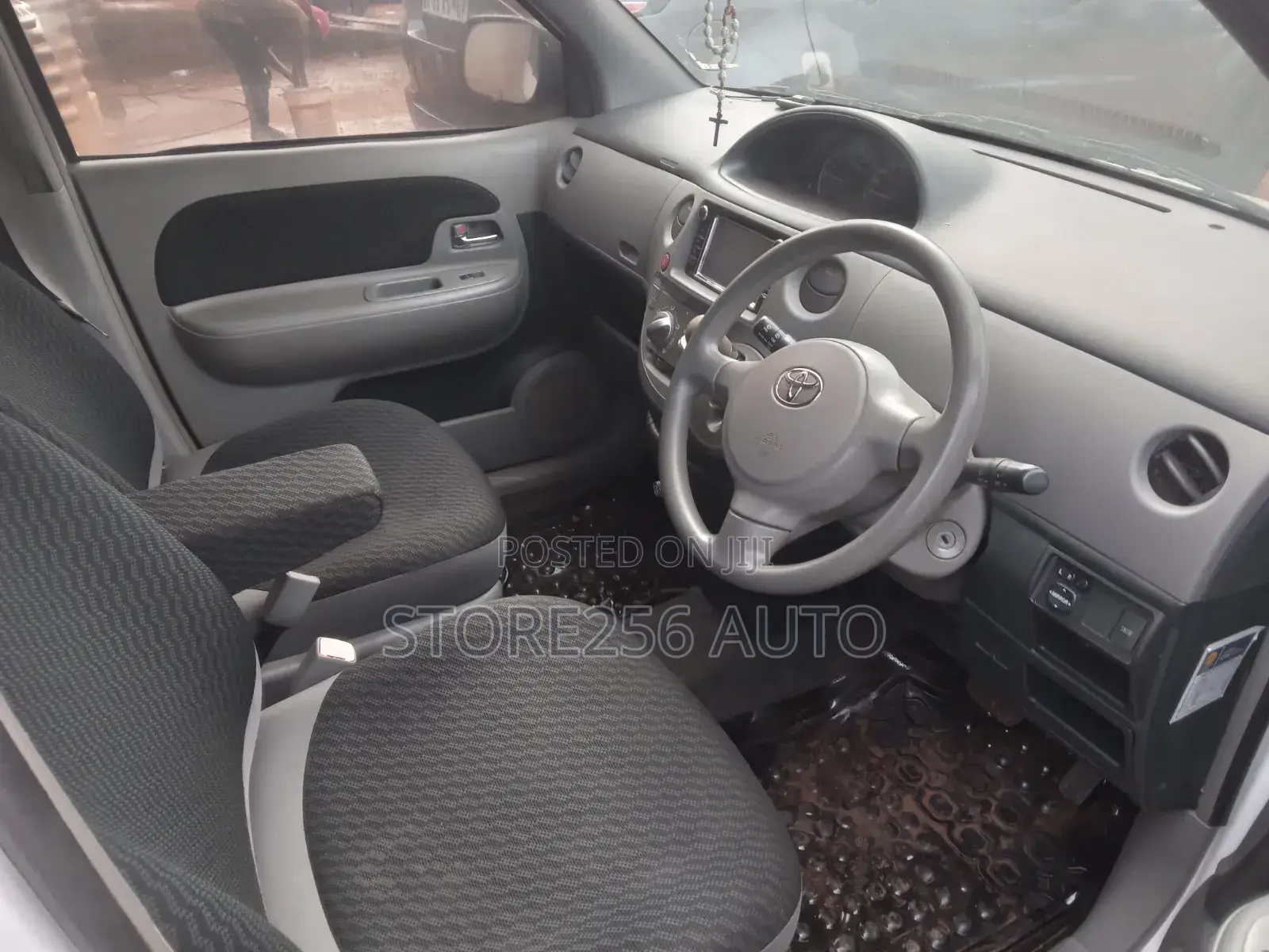Toyota Sienta 1.5 FWD 2007 White