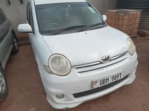 Toyota Sienta 1.5 FWD 2007 White