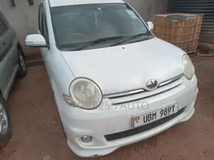Toyota Sienta 1.5 FWD 2007 White