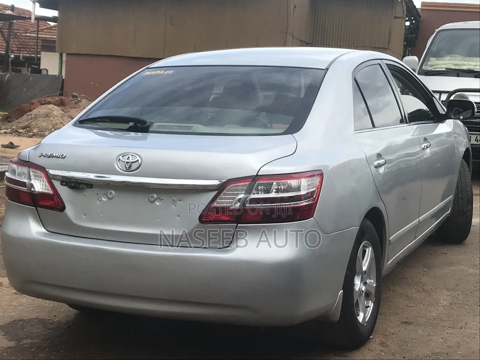 Toyota Premio 2010 Silver