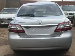 Toyota Premio 2010 Silver