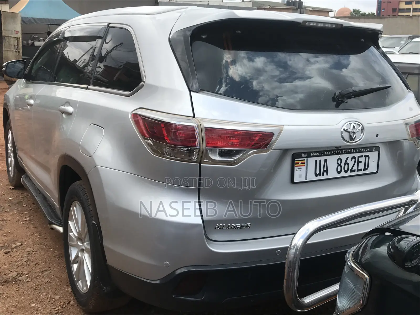 Toyota Kluger 2012 Silver