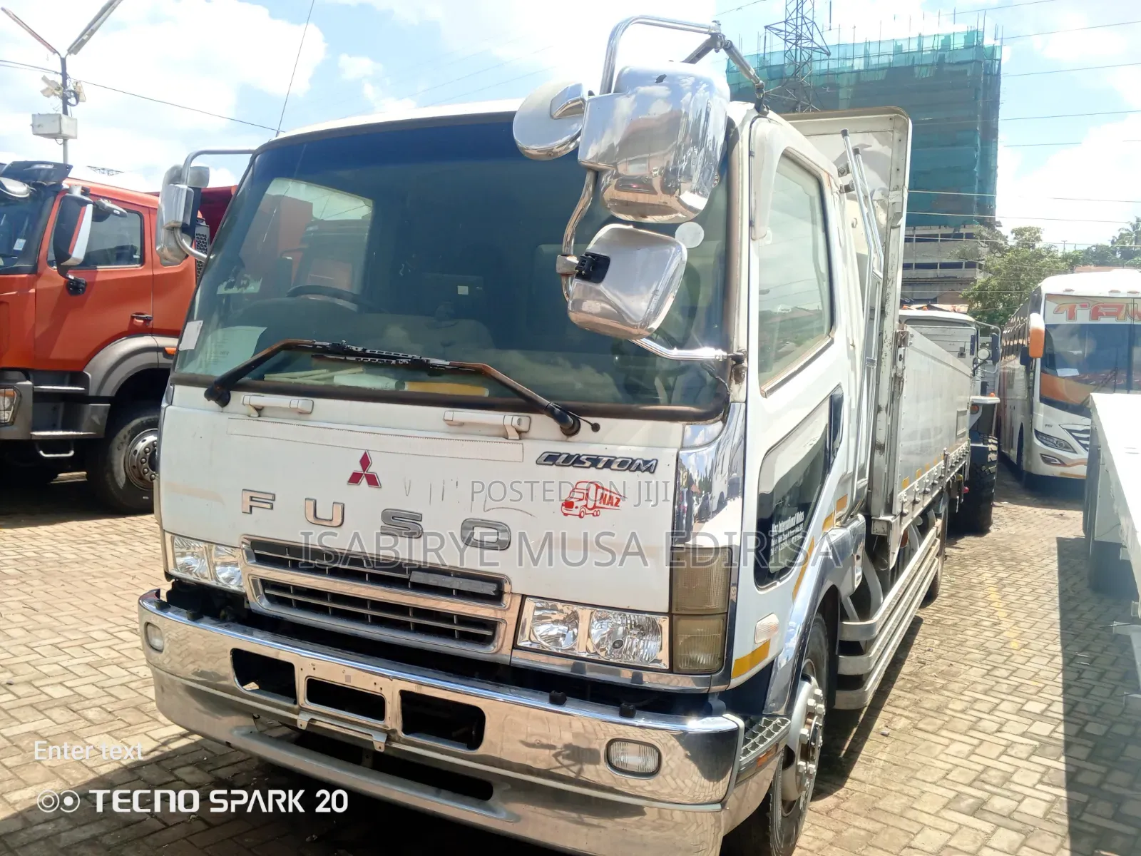 Fuso Fighter 1998 White