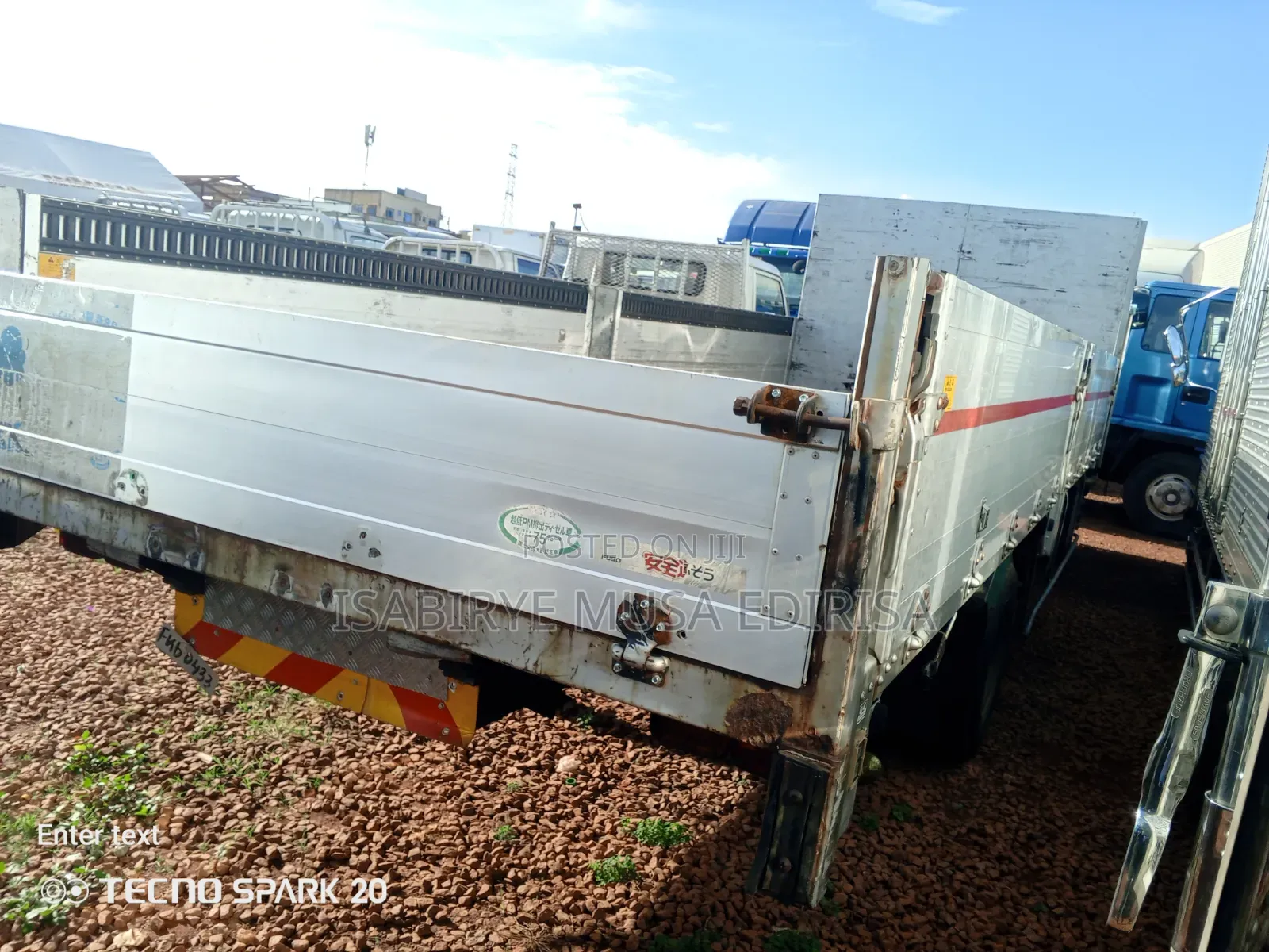 Fuso Fighter 1998 White