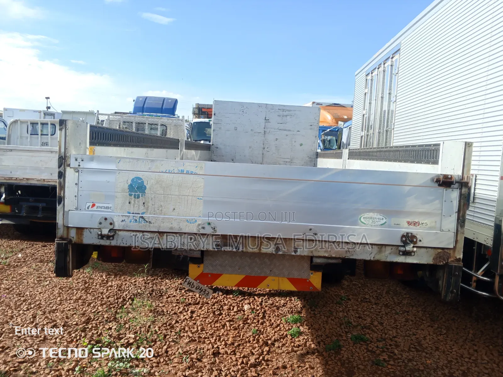 Fuso Fighter 1998 White