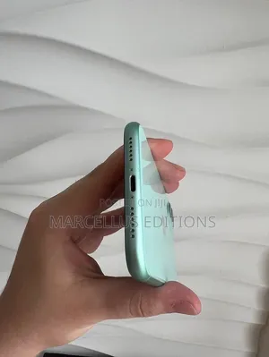 Apple iPhone 11 64 GB Green