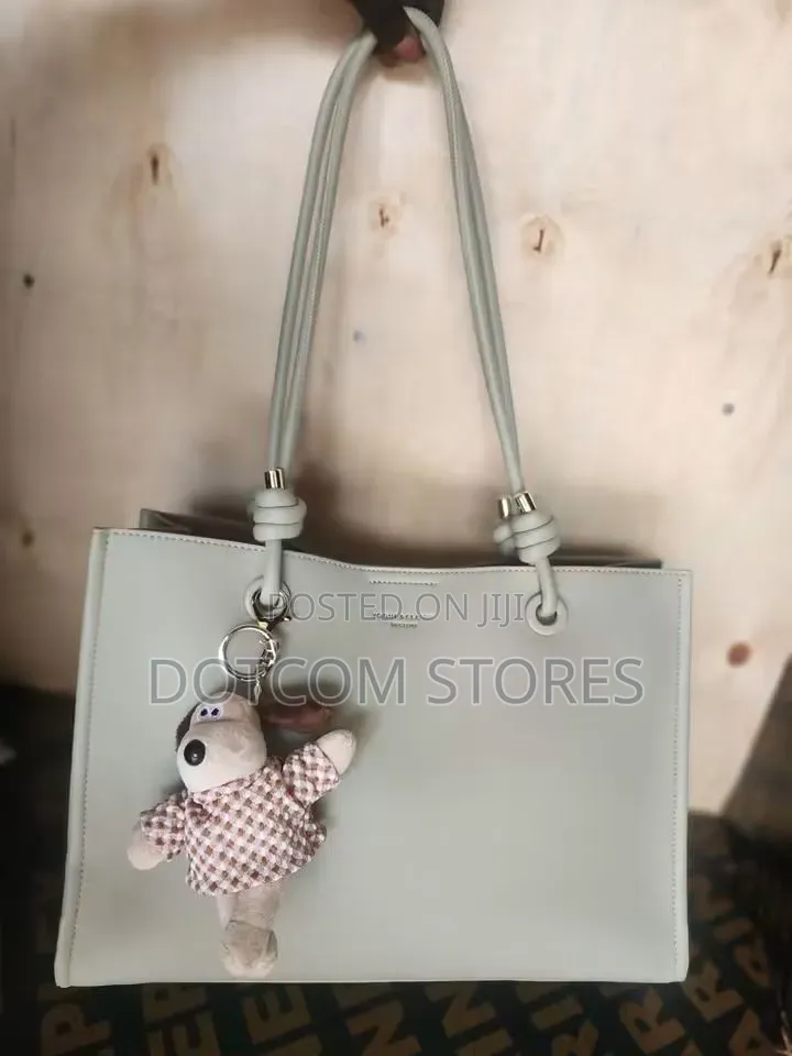 Vogue Classic Tote Bag