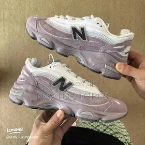 New Balance 1000 Sneakers