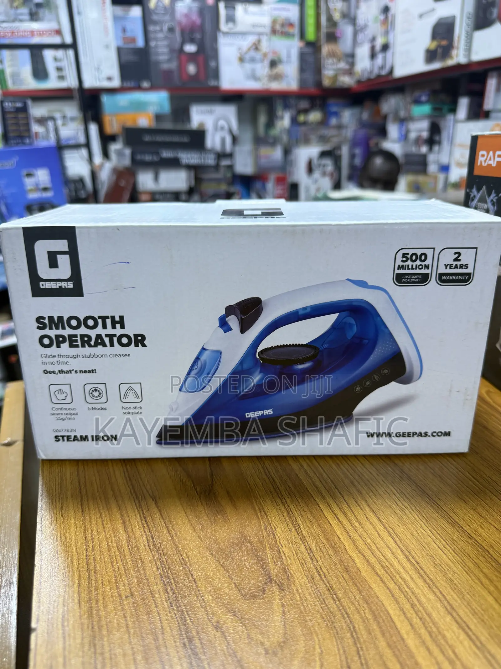 Brand New Geepas 1800W Wet Dry Steam Iron (Smooth Operator)
