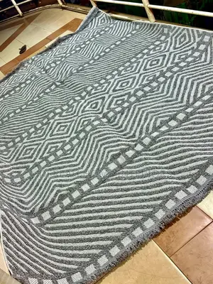 LARGE SIZE CARPET (Size 3meters by 2mi)