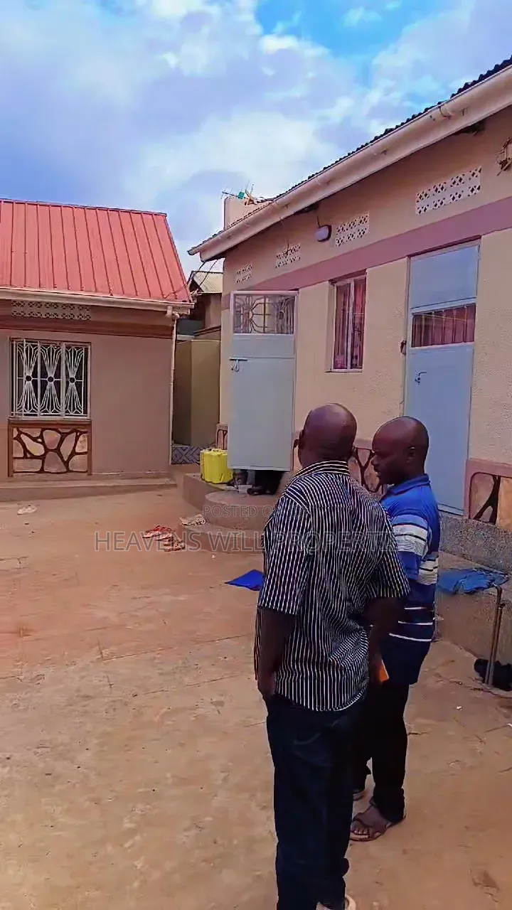 2bdrm House in 2Br Hse + 7Single, Division A for sale