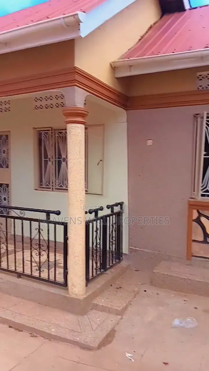 2bdrm House in 2Br Hse + 7Single, Division A for sale