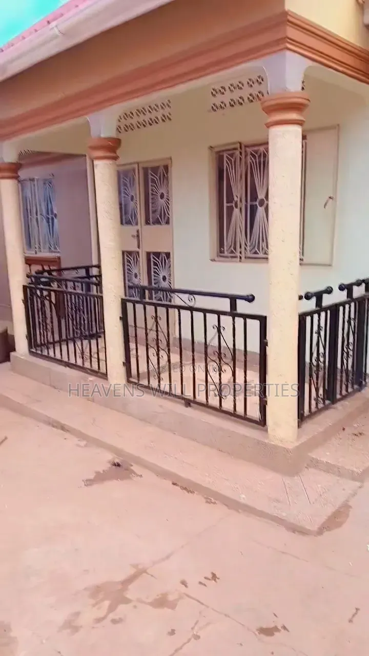 2bdrm House in 2Br Hse + 7Single, Division A for sale