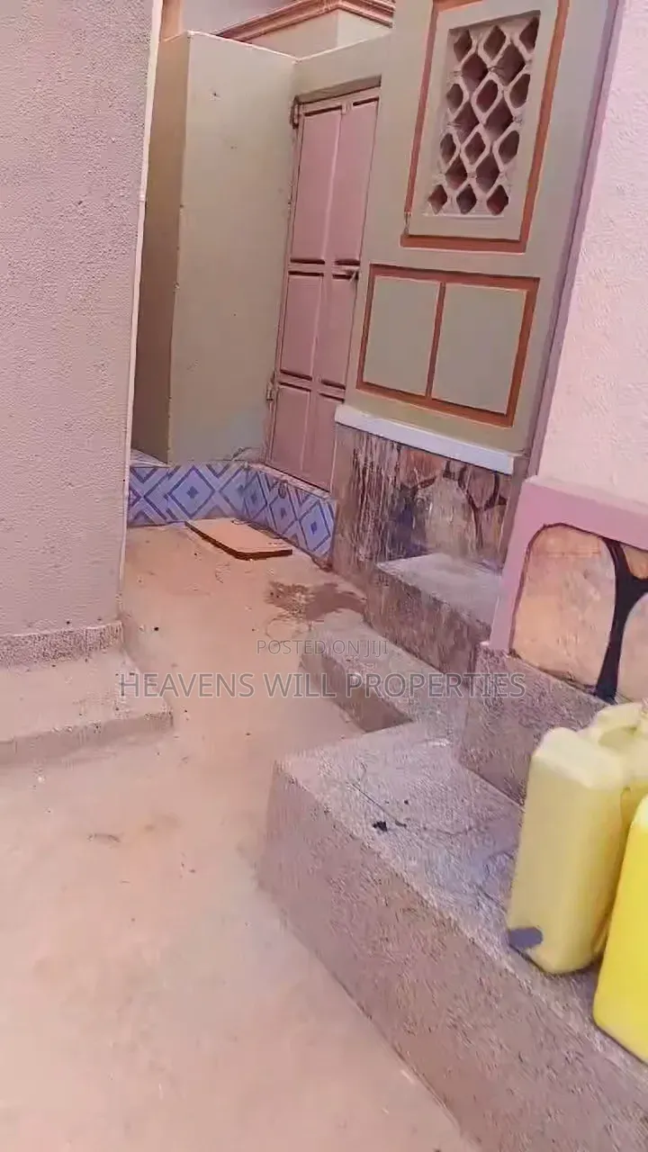 2bdrm House in 2Br Hse + 7Single, Division A for sale