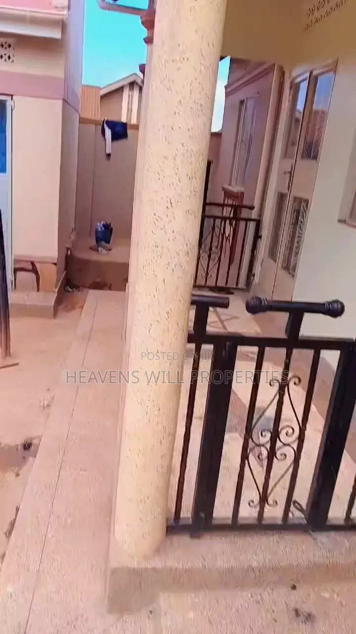 2bdrm House in 2Br Hse + 7Single, Division A for sale