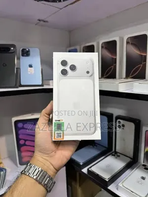 New Apple iPhone 17 Pro Max 256 GB Silver
